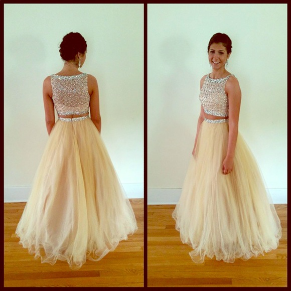 Worn once to prom - Picture 1 of 1